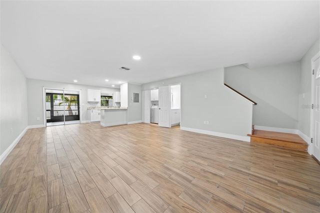 11902 CYPRESS CREST CIRCLE, Tampa, FL 33626