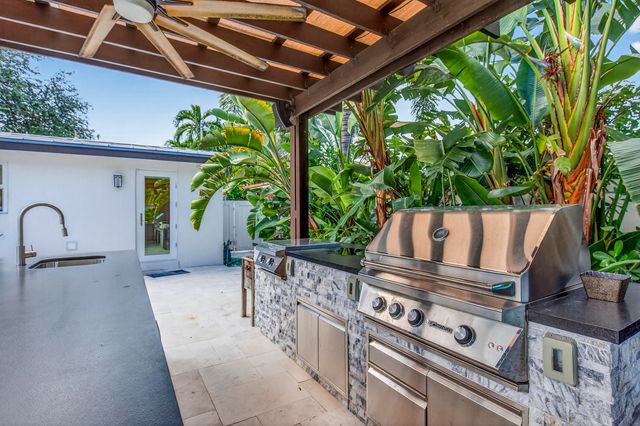 1730 NE 22nd Terrace, Fort Lauderdale, FL 33305