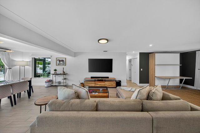 1730 NE 22nd Terrace, Fort Lauderdale, FL 33305