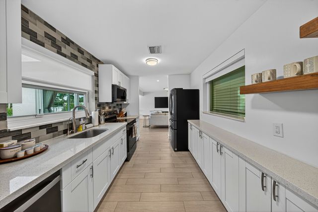 1730 NE 22nd Terrace, Fort Lauderdale, FL 33305