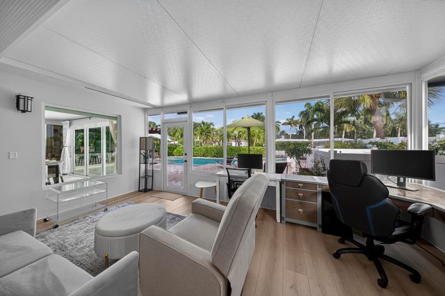 1730 NE 22nd Terrace, Fort Lauderdale, FL 33305