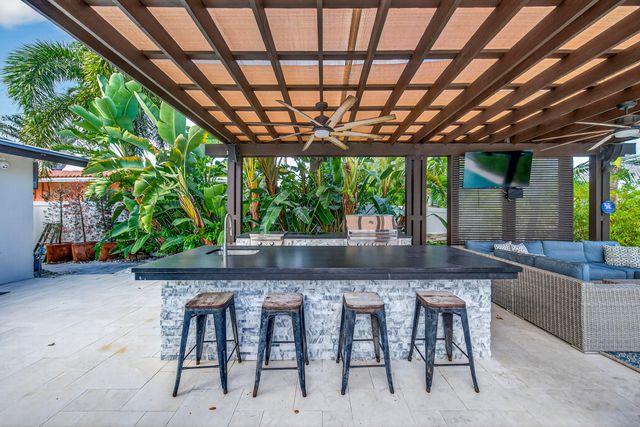 1730 NE 22nd Terrace, Fort Lauderdale, FL 33305