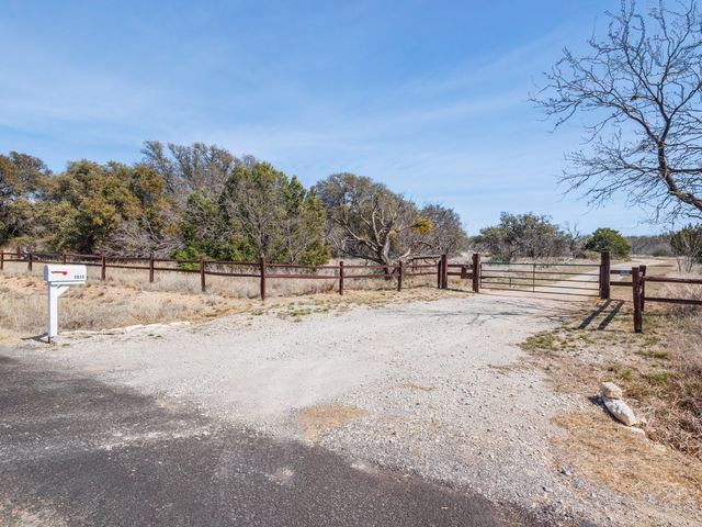 1515 County Road 233 Road, Brownwood, TX 76801