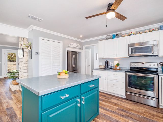 1515 County Road 233 Road, Brownwood, TX 76801