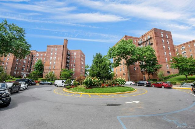 5610 Netherland Avenue 1G, Bronx, NY 10471