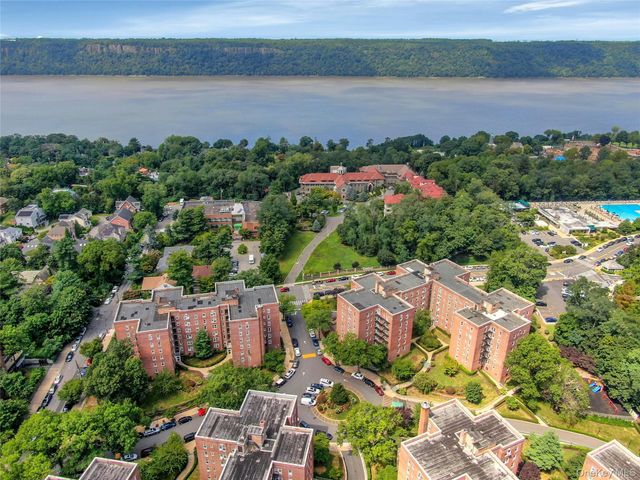 5610 Netherland Avenue 1G, Bronx, NY 10471