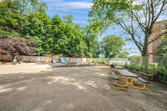 5610 Netherland Avenue 1G, Bronx, NY 10471