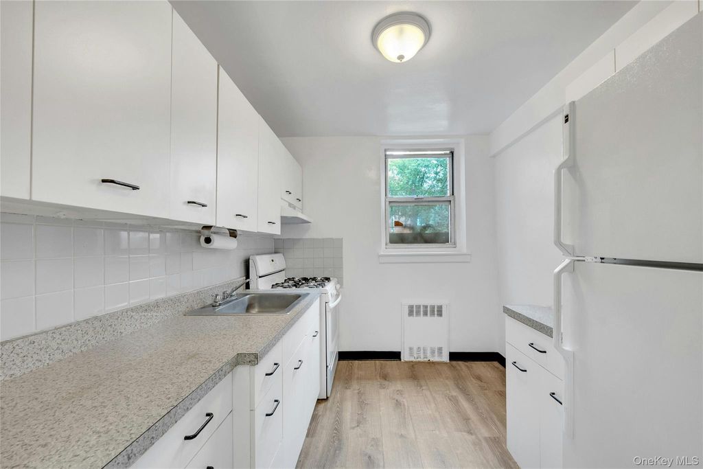 5610 Netherland Avenue 1G, Bronx, NY 10471 — exterior