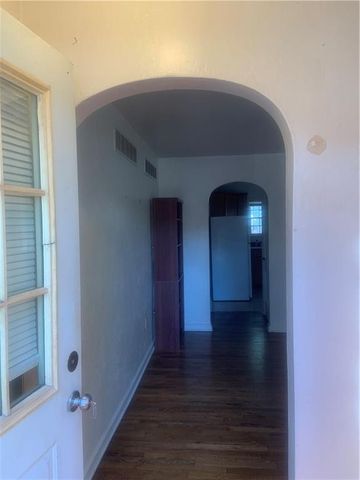 10036 Charlotte Street, Kansas City, MO 64131