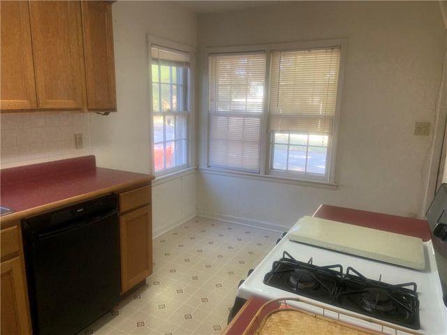 10036 Charlotte Street, Kansas City, MO 64131