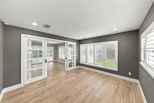 214 S TREASURE DRIVE, Tampa, FL 33609