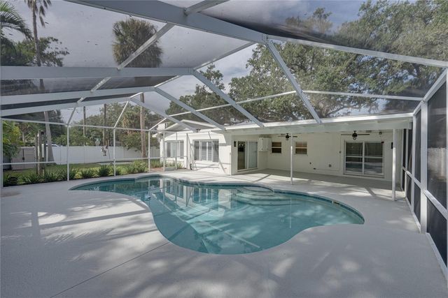 214 S TREASURE DRIVE, Tampa, FL 33609