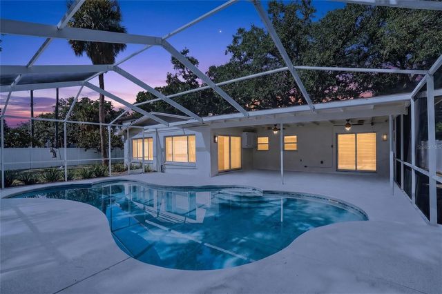 214 S TREASURE DRIVE, Tampa, FL 33609