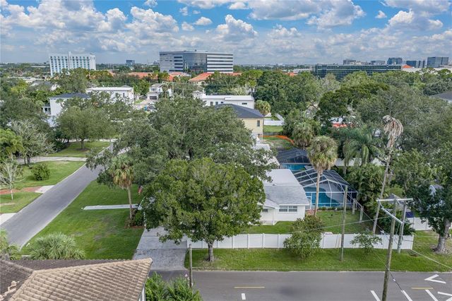 214 S TREASURE DRIVE, Tampa, FL 33609
