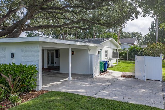 214 S TREASURE DRIVE, Tampa, FL 33609
