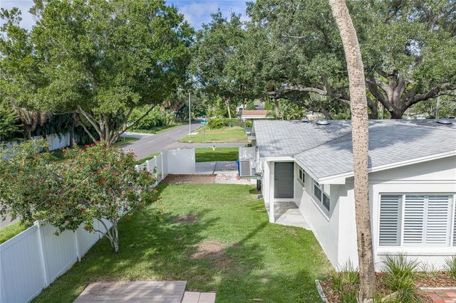 214 S TREASURE DRIVE, Tampa, FL 33609