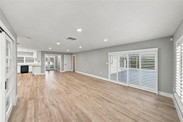 214 S TREASURE DRIVE, Tampa, FL 33609