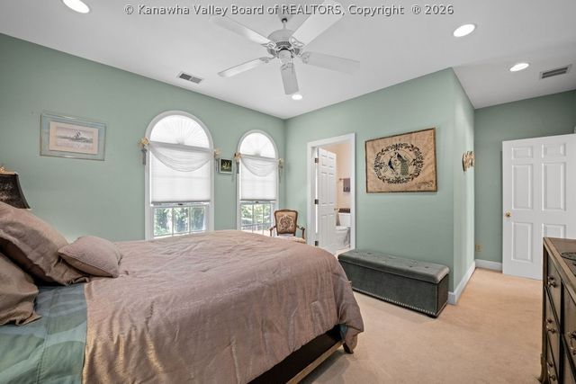 203 Quarry Ridge East Road, Charleston, WV 25304