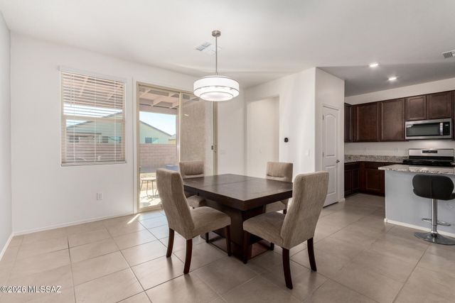 5631 S Ruby Quinn Place, Tucson, AZ 85757