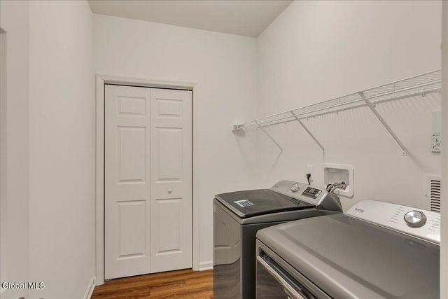 704 Grayson Place, Glenville, NY 12302