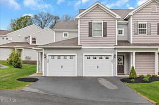 704 Grayson Place, Glenville, NY 12302