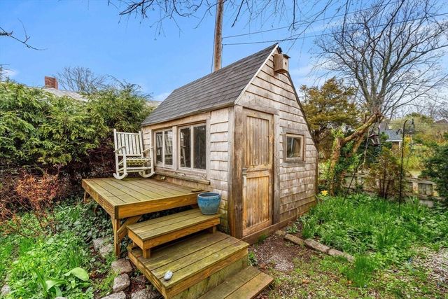 4 Langsford St, Gloucester, MA 01930