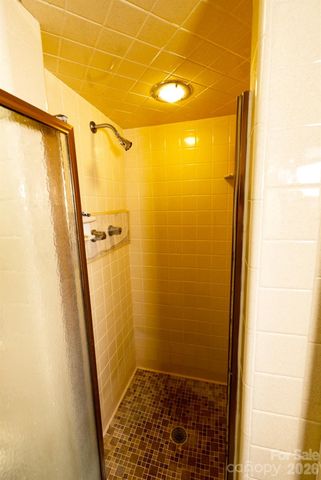 2042 Robinson Road 2, Newton, NC 28658