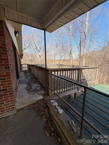 2042 Robinson Road 2, Newton, NC 28658