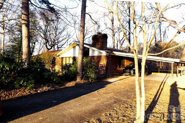 2042 Robinson Road 2, Newton, NC 28658