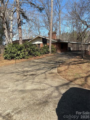 2042 Robinson Road 2, Newton, NC 28658