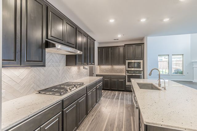 1934 Stonebrook Street, Celina, TX 75009