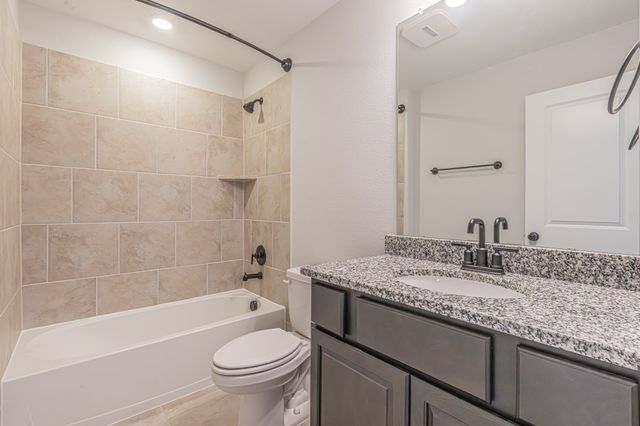 1934 Stonebrook Street, Celina, TX 75009
