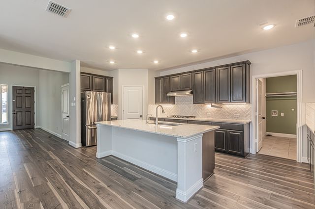 1934 Stonebrook Street, Celina, TX 75009