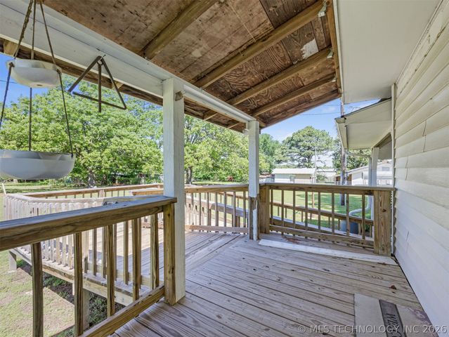 15083 State Highway 82, Tahlequah, OK 74464