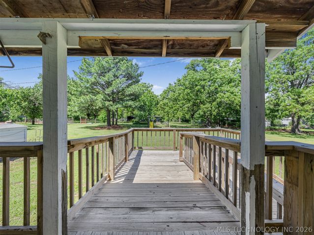 15083 State Highway 82, Tahlequah, OK 74464