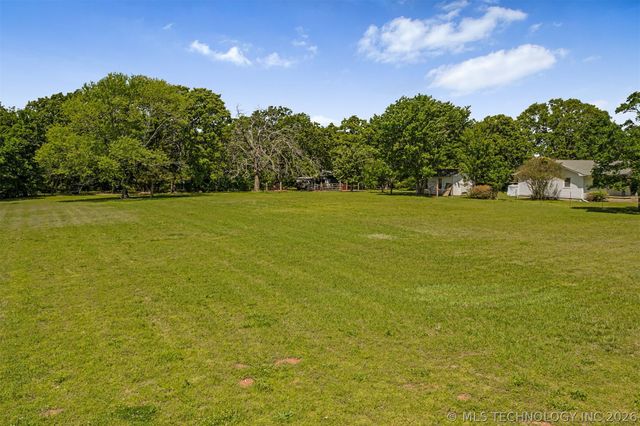 15083 State Highway 82, Tahlequah, OK 74464