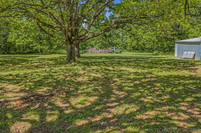 15083 State Highway 82, Tahlequah, OK 74464