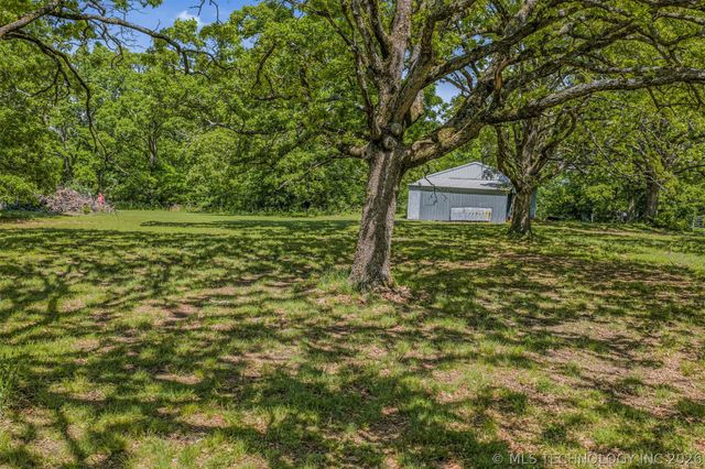 15083 State Highway 82, Tahlequah, OK 74464