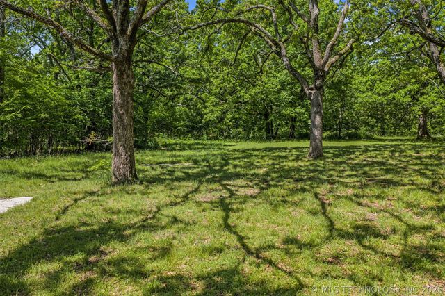 15083 State Highway 82, Tahlequah, OK 74464