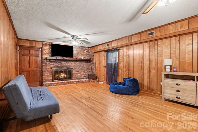173 Hillcrest Avenue SE, Concord, NC 28025