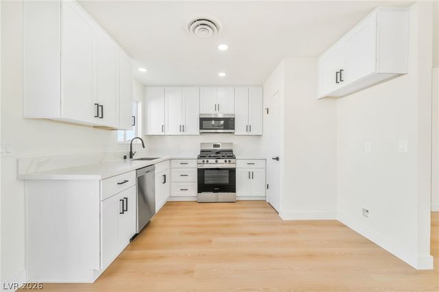 929 Palmetto Street, Henderson, NV 89015