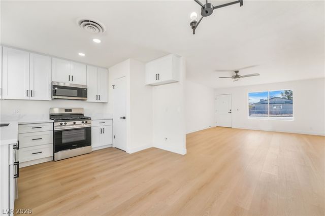 929 Palmetto Street, Henderson, NV 89015