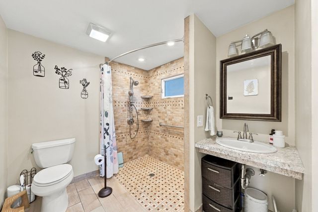 258 Goodwin St, Fall River, MA 02724