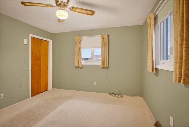 236 Locust Ave, Chartiers, PA 15342