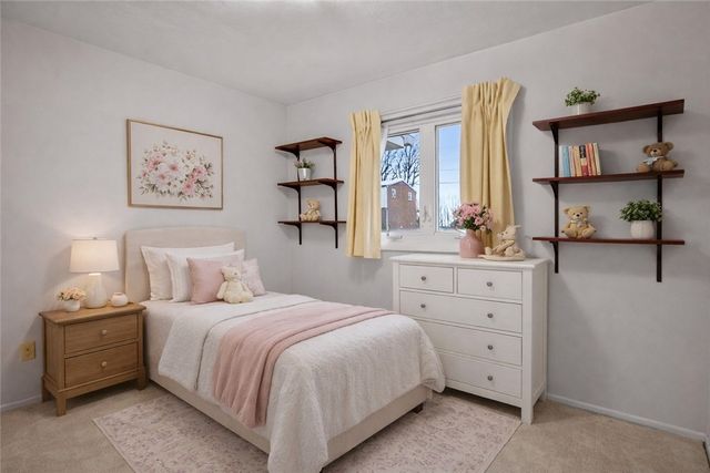 236 Locust Ave, Chartiers, PA 15342