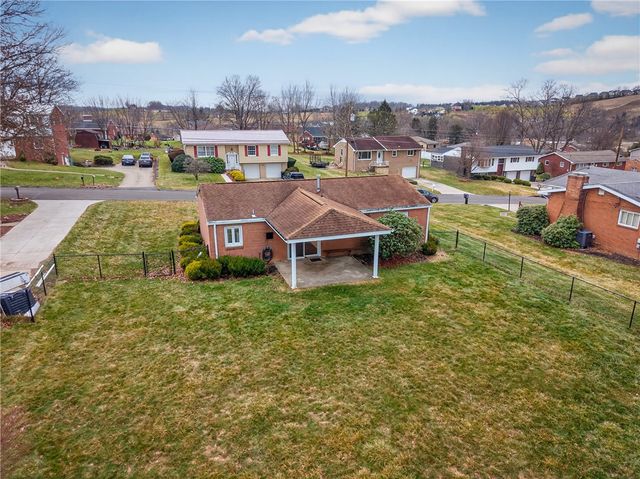 236 Locust Ave, Chartiers, PA 15342