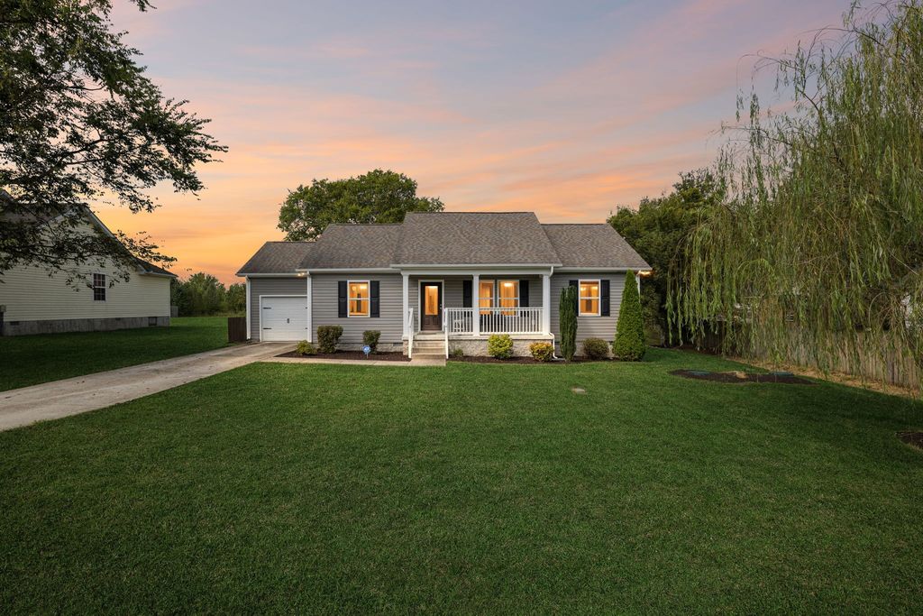 6923 Riverwalk Blvd, Murfreesboro, TN 37130