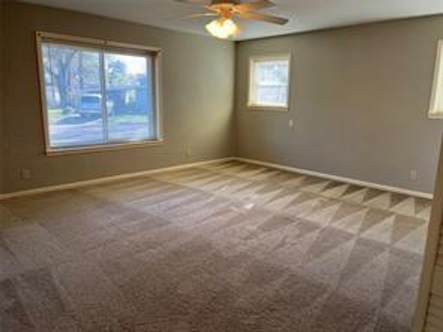 1442 Circle Drive A, Sealy, TX 77474