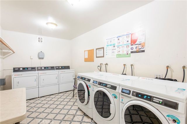497 S El Molino Avenue 205, Pasadena, CA 91101