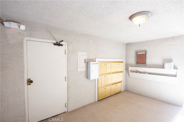 497 S El Molino Avenue 205, Pasadena, CA 91101